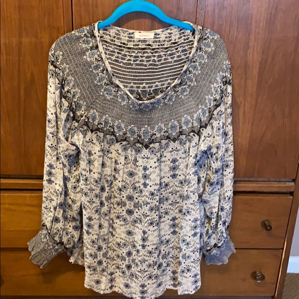 Long sleeve top